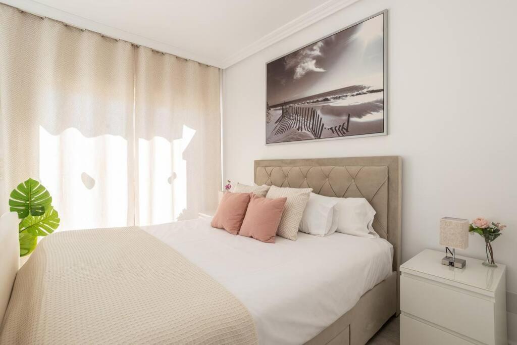 Apartment Elviria,studio Cu Vedere La Mare